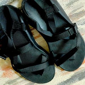 New, no tag Chaco sandle black size 12